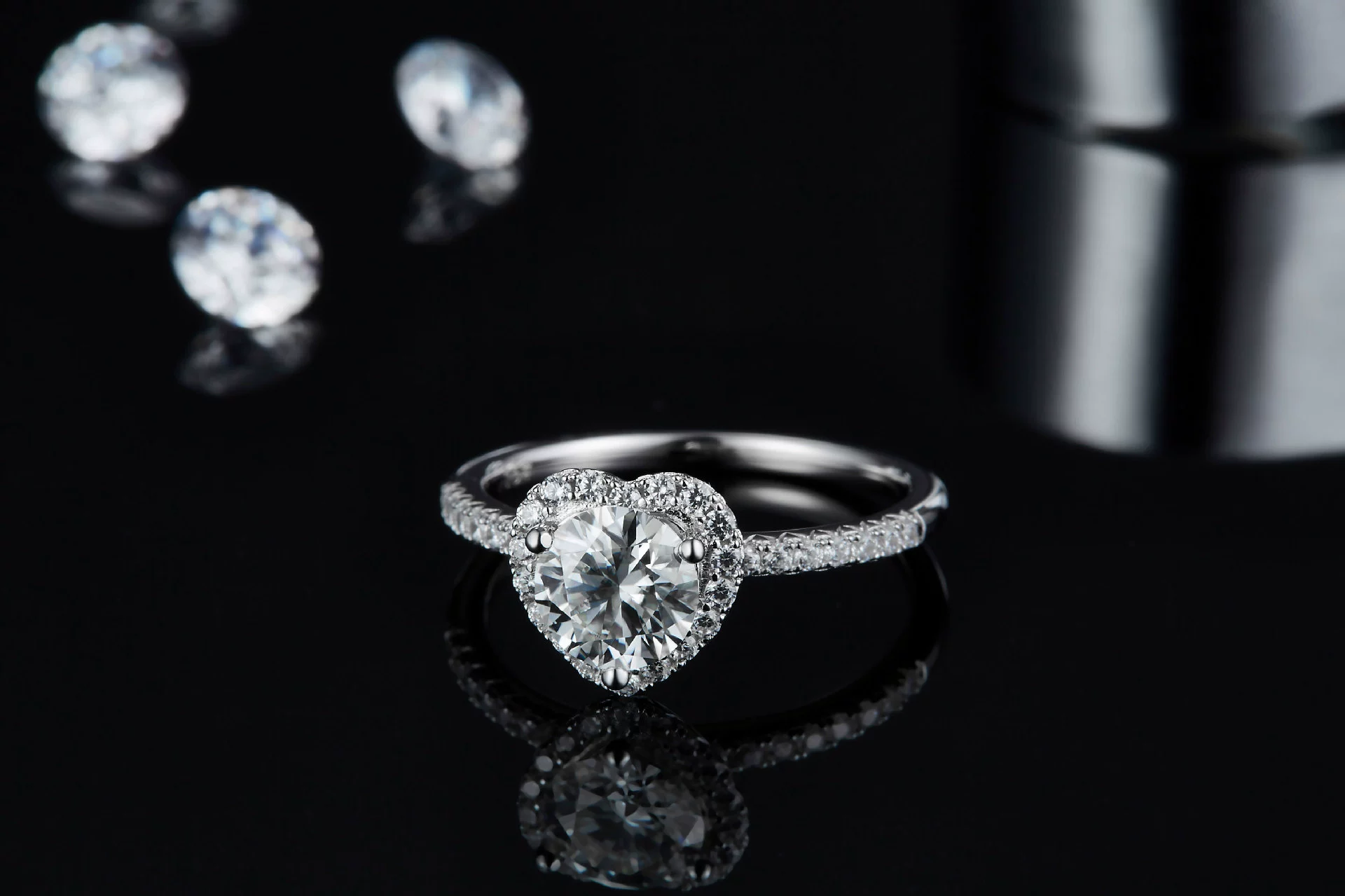 华莎珠宝 Ring with stone, classic accessory for St. Valentine's Day, 1 carat