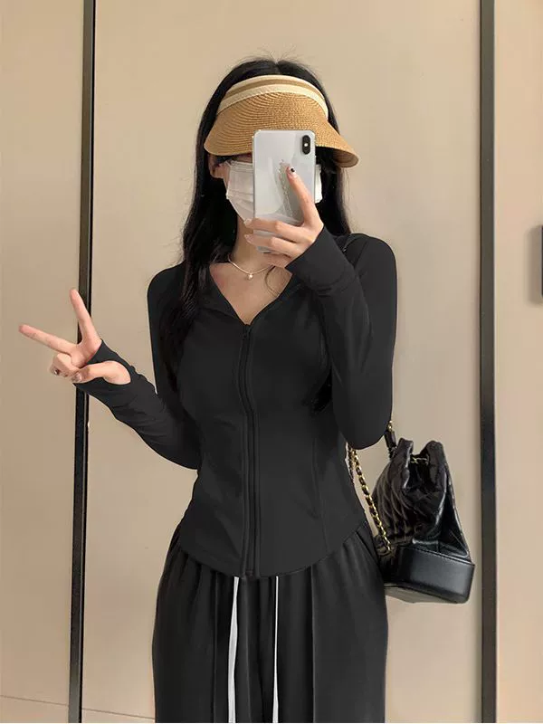Йоговая куртка с быстросохнущей молнией, капюшон, длинные рукава, slim fit, топ для бега в поездке