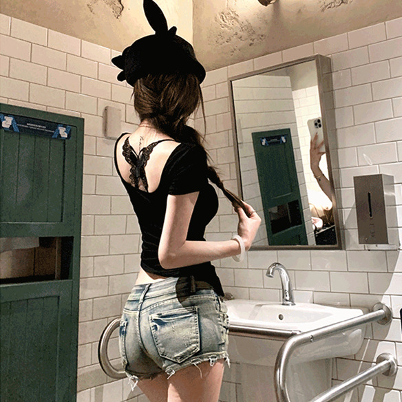 Faux two-piece halter neck slim fit waist T-shirt pure and sexy hot girl sexy niche unique top in ins women's fashion