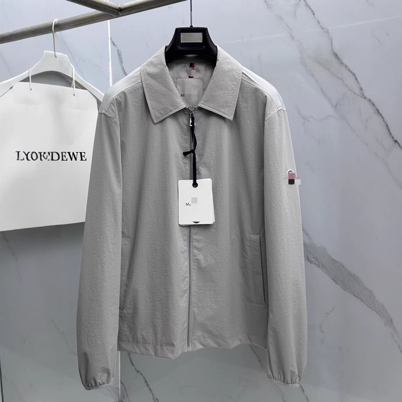 2026 Men's Spring and Autumn New Korean Style Simple Solid Color Short Casual Moncler Collar Jacket Top 2026 Men's Spring and Autumn New Korean Style Simple Solid Color Short Casual Moncler Collar Jacket Top