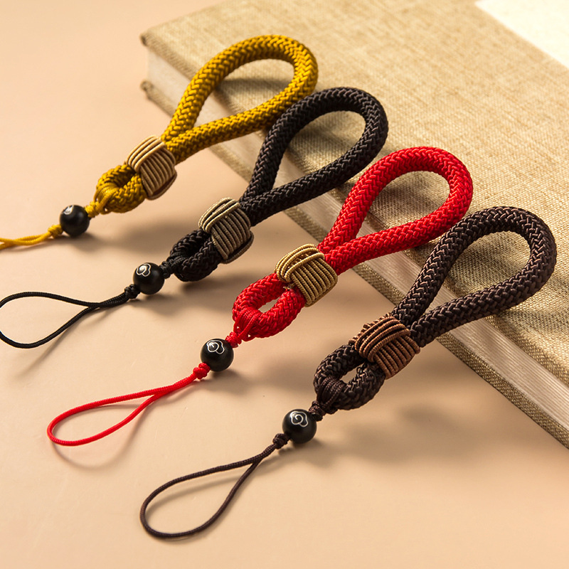Simple woven rope keychain pendant, creative and unique retro mobile phone/USB flash drive lanyard/car key chain ring ornament