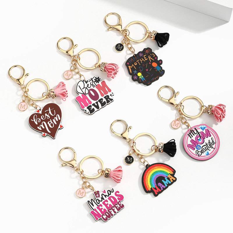 European and American New Product Wooden Mama Ladieswear's Day Letter Tassel Keychain Pendant Mom Heart Car Bag Pendant