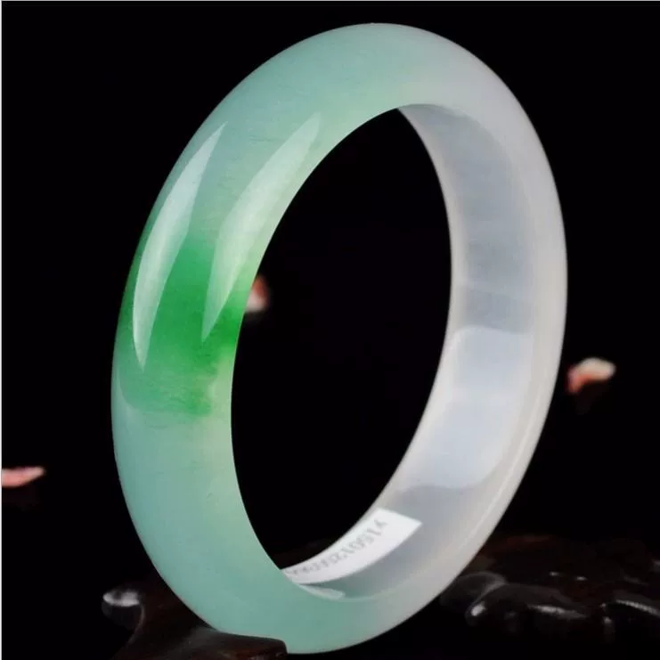 Emerald quartz bracelet jade, ice imitation