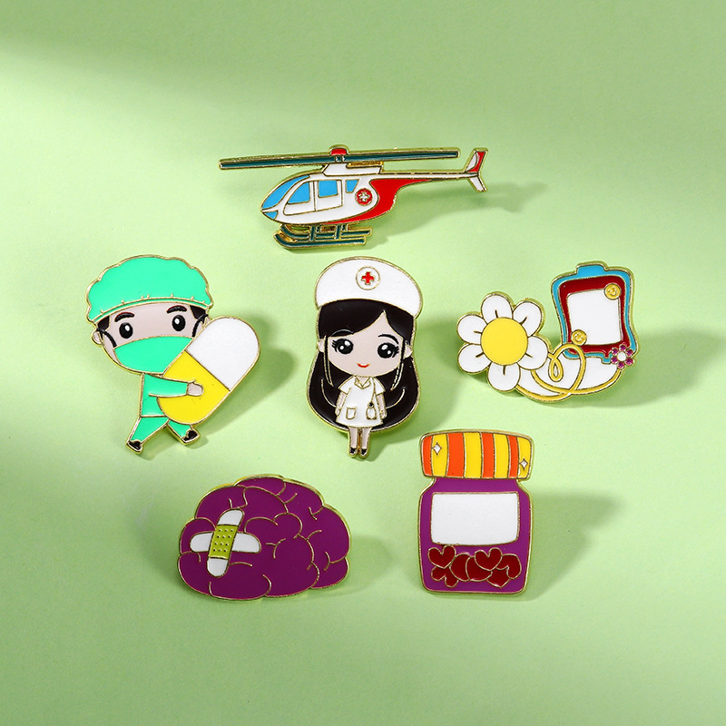 New Medical Series Alloy Brooch Brain Stethoscope Doctor Nurse Pin Creative Medical Care Metal Badge