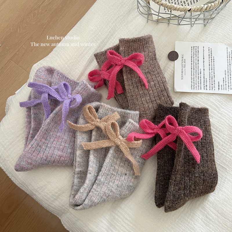 High-Quality and Stylish Bow Wool Socks for Women, Mid-Calf, Autumn and Winter Thickened Warm Korean-Style Slouch Socks