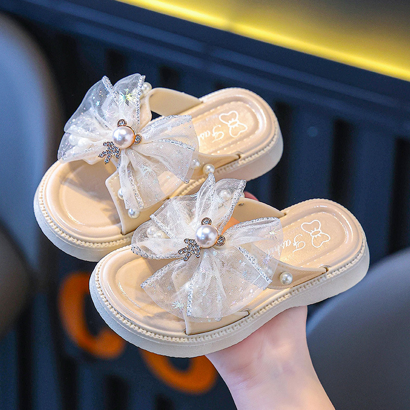 Zapatillas de malla de encaje de niñas de verano nuevas niñas con suela suave de perlas zapatos de princesa de tacones planos de moda casera