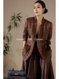 连衣裙;女式衬衫;时尚休闲套装