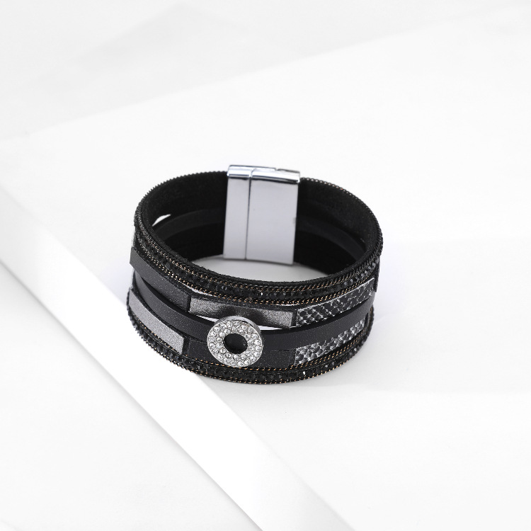 Fashion Diamond Magnetic Buckle Leather Bracelet display picture 7