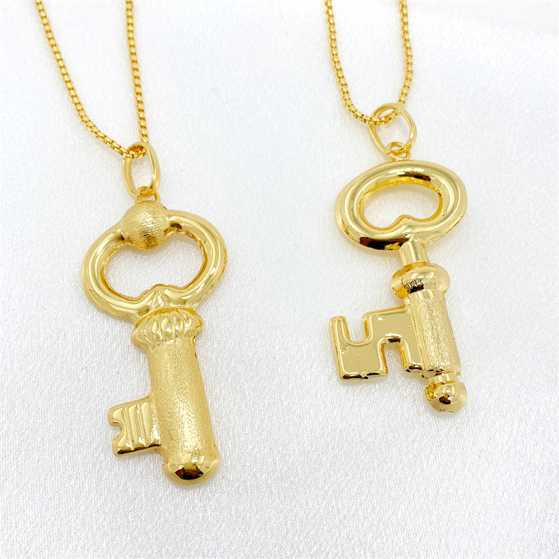18g Weight Wholesale Jewelry Retro Exaggerated Key Copper Plating Key Pendant Necklace