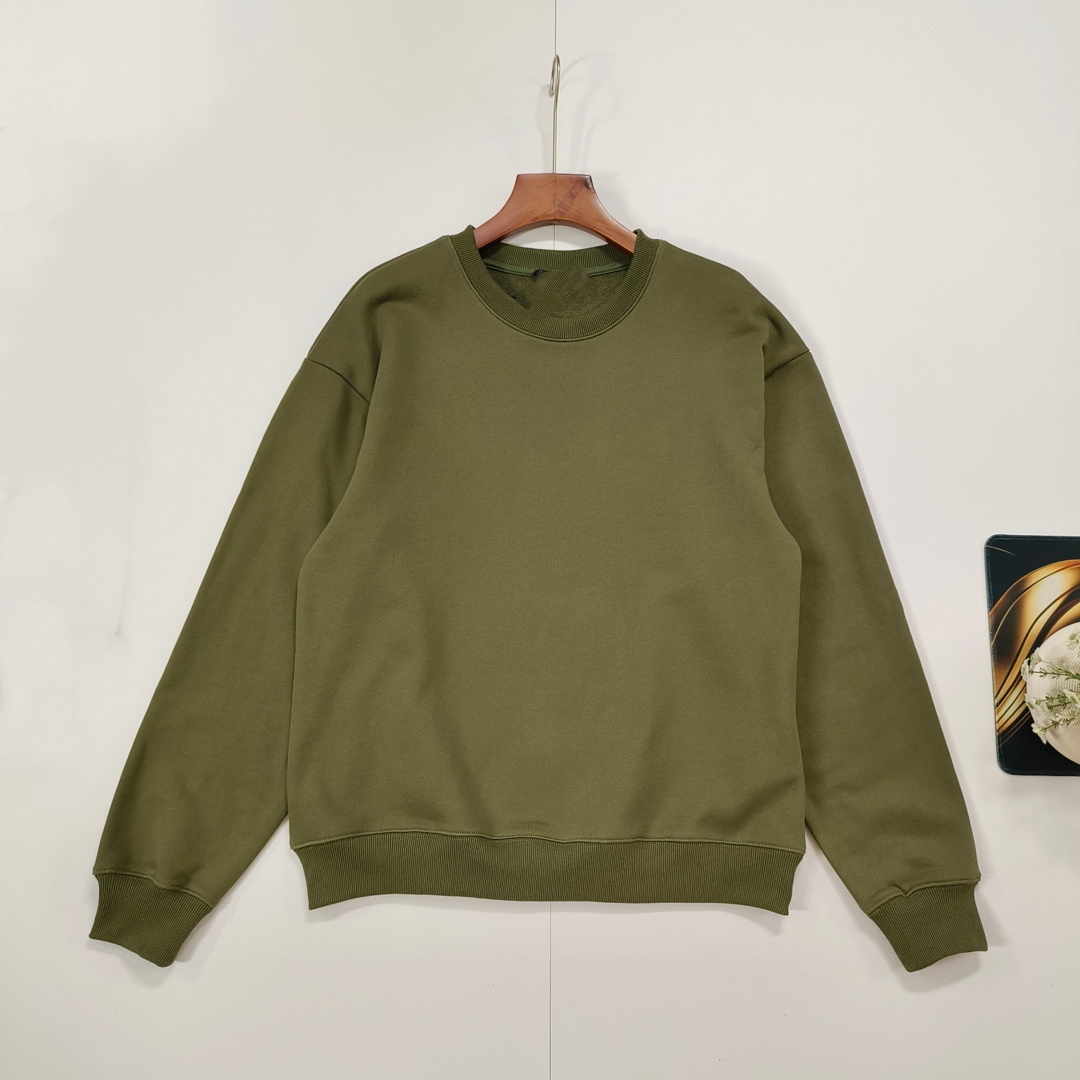 70666 New hooded sweatshirt
