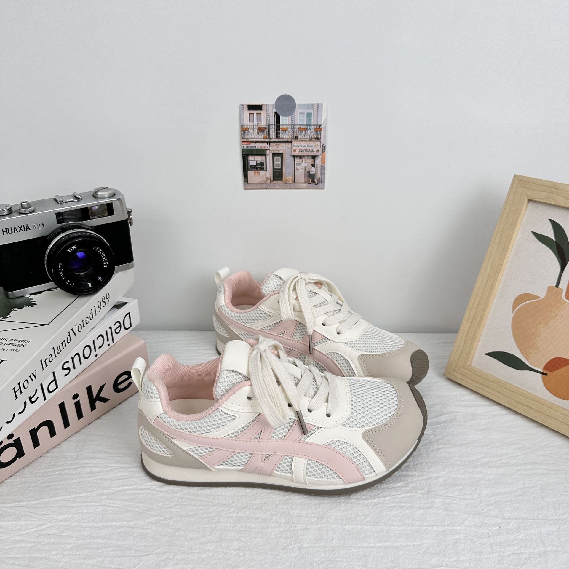 Zapatillas de mujer de todo fósforo de verano de onda lejana 2025 nuevas zapatillas de deporte informales de diseño de nicho zapatos de red transpirables en nombre del cabello