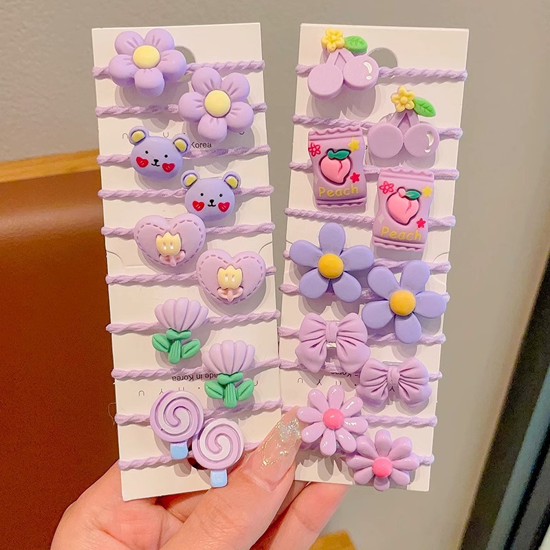 3 juego de flores moradas.