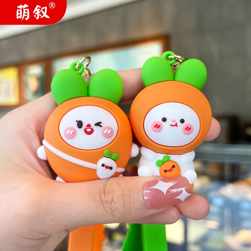 Cute llavero de dibujos animados verduras rábano conejo llavero de automóviles colgantes bolsas colgantes joyas pequeños regalos al por mayor