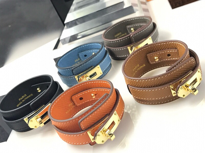 Jewelry WHolesale H LeatHer Bangle Genuine LeatHer Bracelet Round Button Wide H Cross Pattern Tree Pattern Bracelet Ladies LeatHer Bracelet