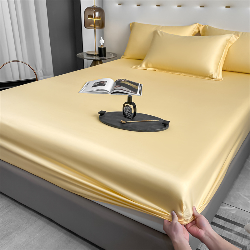 Cool Sensación de la cama de seda de hielo de una sola pieza para dormir desnudo de verano Cubierta de colchón de tres piezas Cubierta de la cama con todo incluido