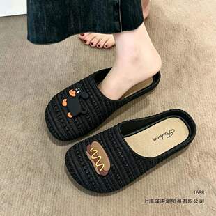 �ķ���W����ͨ�h����ܛ��͸����^��ЬŮɳ����Ь�⴩һ�_�Ű���