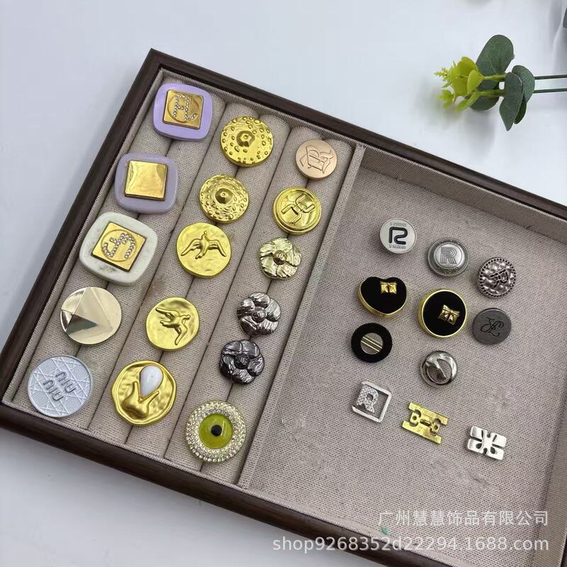 Round Retro Letter B Metal Versatile Top Jacket British Style Uniform Buttons Suit Coat Buttons Chest Decoration