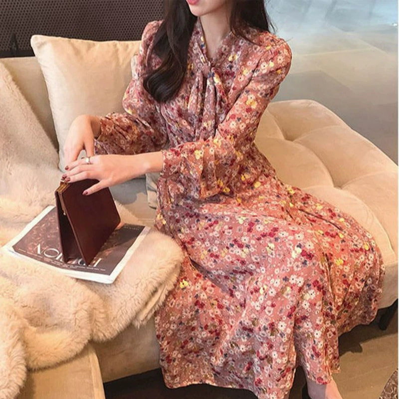 2021 Нежное винтажное шифоновое платье с длинными рукавами и цветочным принтом, французское элегантное платье средней длины с V-образным вырезом