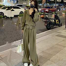 盐系炸街韩风chic初秋季套装女装新款绿色显瘦运动休闲服跨境爆款