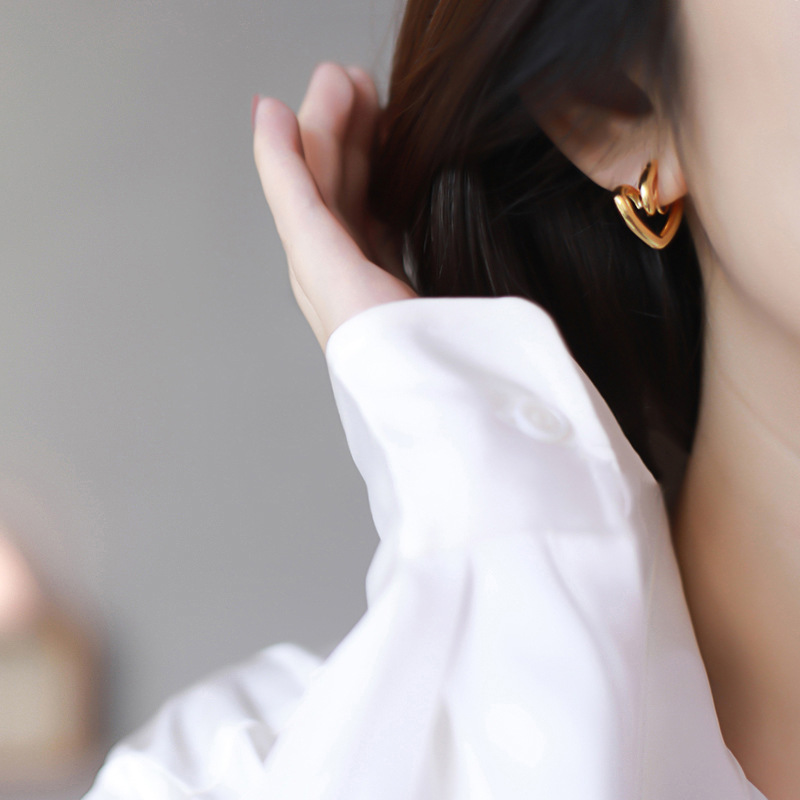 Anting Kumparan Nyamuk Kumparan Anting Tanpa Lubang Telinga Wanita Gaya Dingin Anting Warna Emas Niche Desain Unik Warna Perak