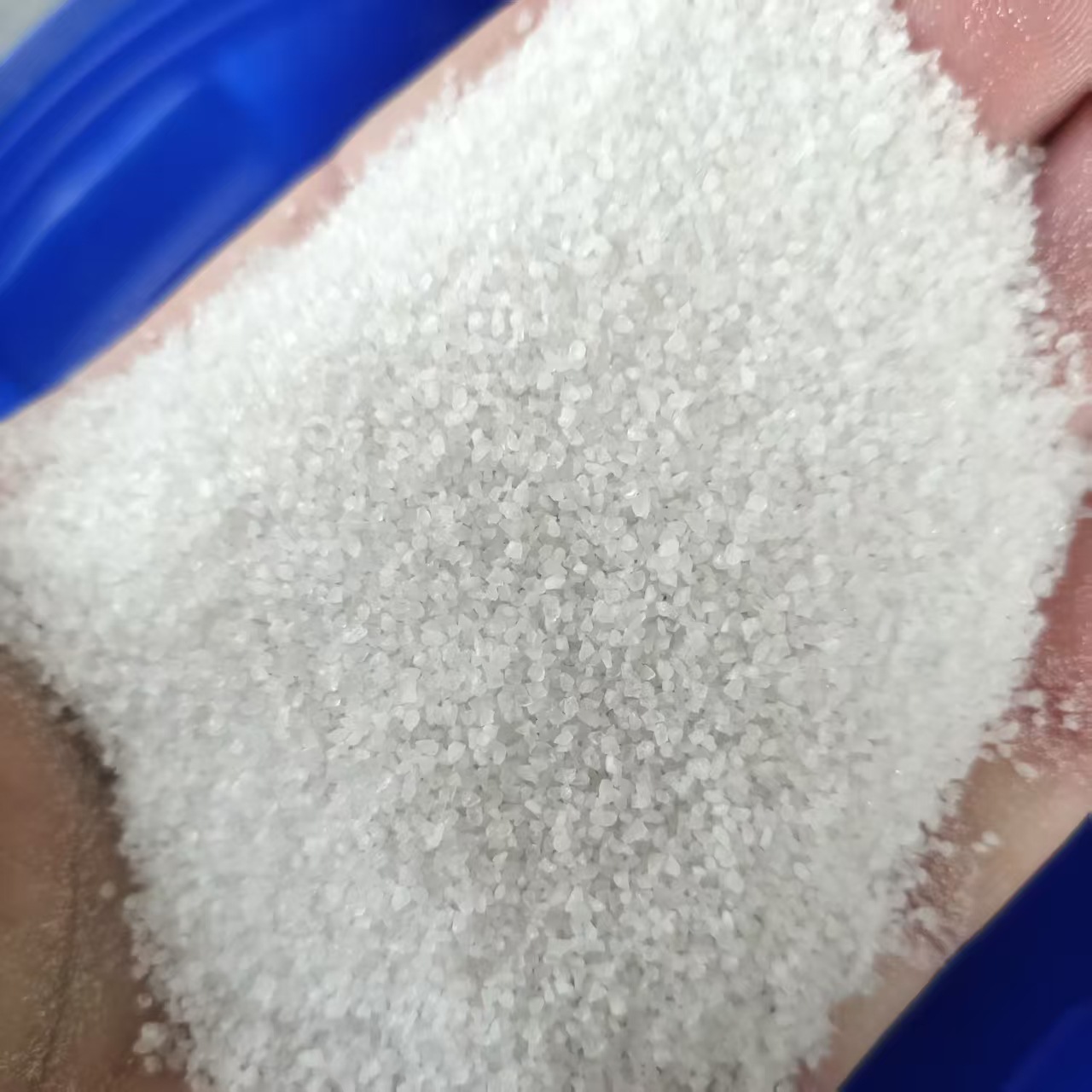 厂家供应圆粒砂混凝土拌料 海砂 魔术砂 质感圆粒 地坪铺砂用草坪