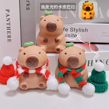 跨境圣诞卡皮巴拉发光小夜灯卡通动漫摆件可爱搪胶生日公仔小熊
