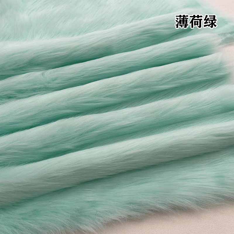 薄荷绿色