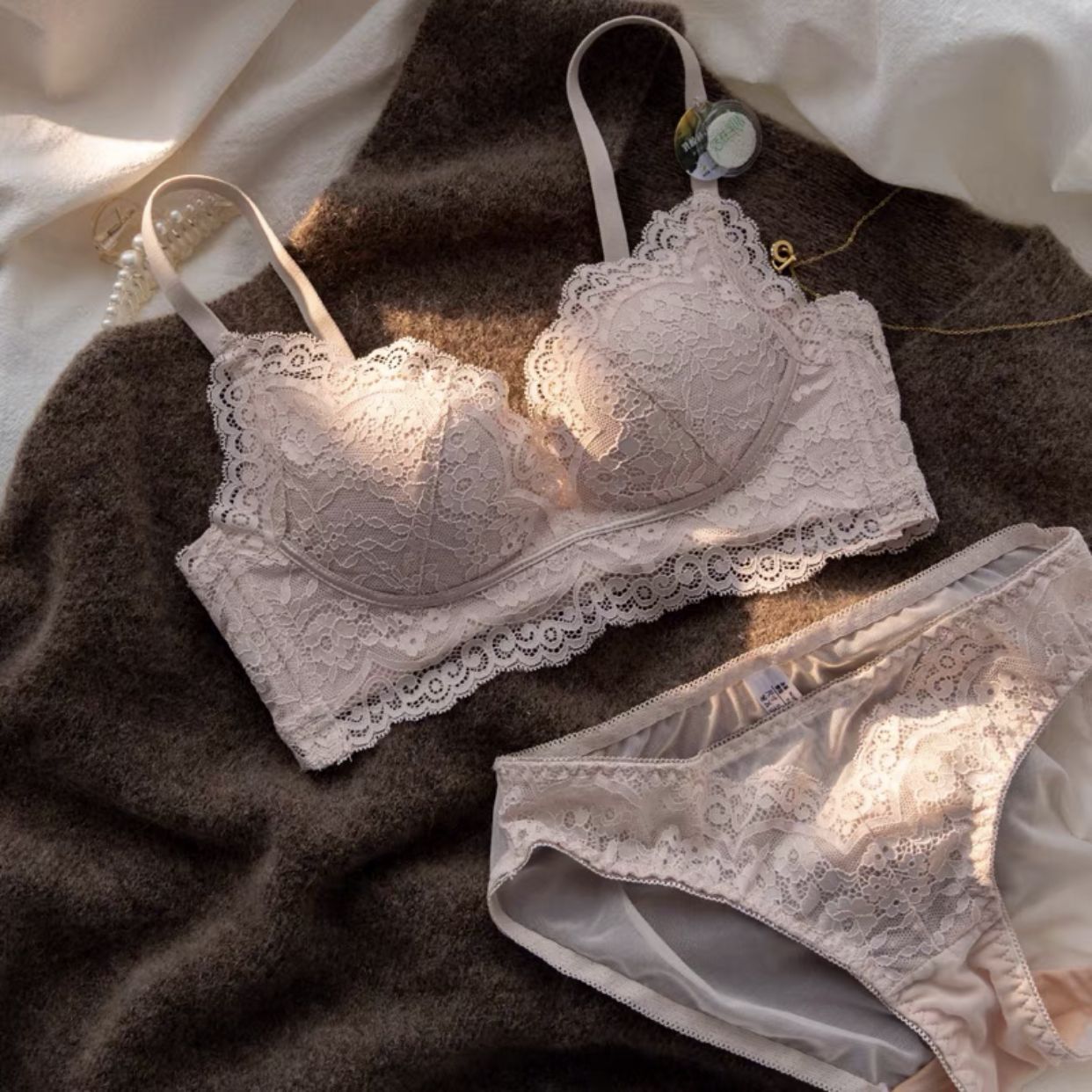 6696 chica dulce pequeño pecho empuja hacia arriba el sujetador ropa interior de encaje ajustable modal látex sujetador traje de las mujeres