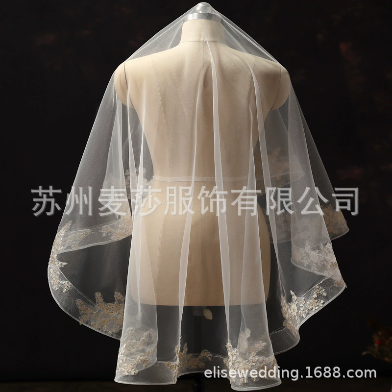 Упругая сетка с шампанским