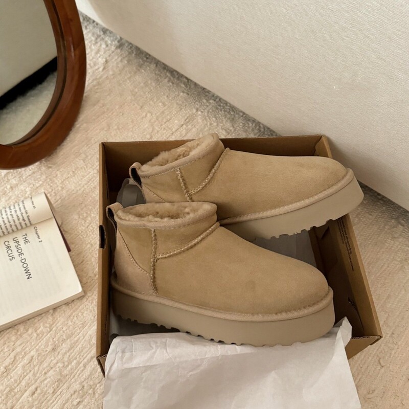 Henan Sangpo 2025 New Style Sheepskin Integrated Snow Boots Mini Unisex Short Boots Winter Warm Snow Shoes