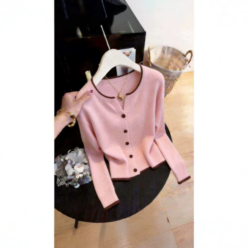 2026 Spring and Autumn New Women's Color-Block Knit Cardigan, Korean Fashion Slim-Fit Versatile Top for Petite Women 2026 Spring and Autumn New Women's Color-Block Knit Cardigan, Korean Fashion Slim-Fit Versatile Top for Petite Women