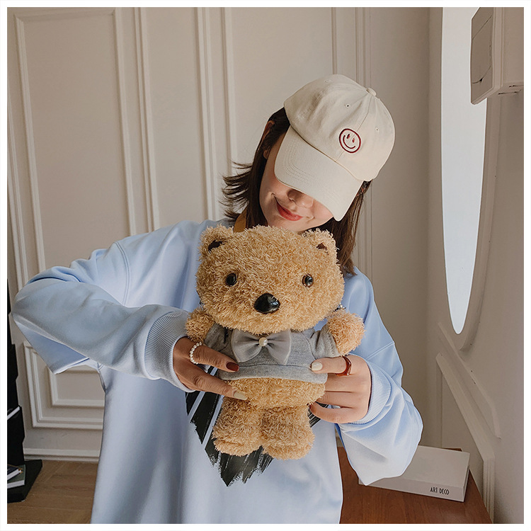 Cartoon Cute Little Bear Bag Women's 2022 New Trend Plush One-shoulder Women's Bag Simple Fashion Crossbody Trendy Bag display picture 5