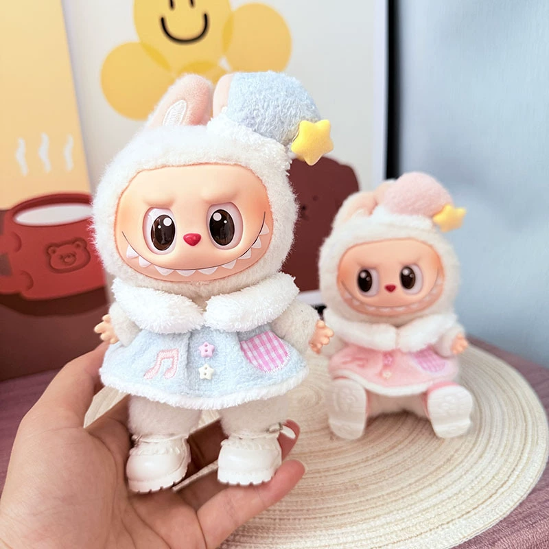 Кукольный комплект Labbu 17 см LABUBU кукольная одежда, blind box, сидящая партия первого, второго и третьего поколения, музыкальный ангел, комплект