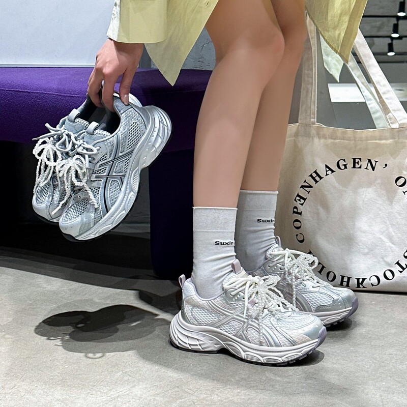 Niche Casual sneaker New Thick-soled Spring Torre Shoes Women's Non-slip Lightweight Designer Soft-soled 2025