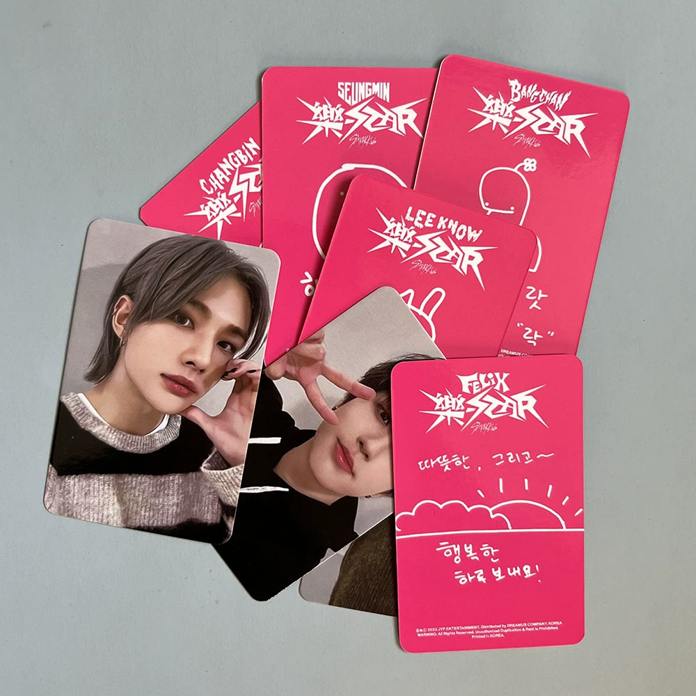 Альбом Stray Kids Le STAR Small Card Random Card SoundWave Gacha 4.0 Card