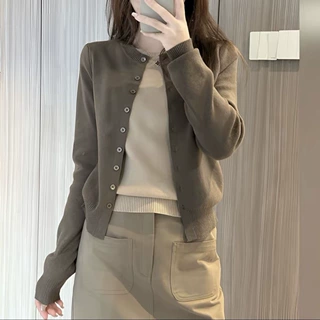 【羊羊世家】假两件上衣女长袖针织衫韩系气质休闲毛衣打底衫早秋