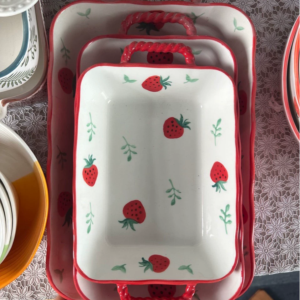 Разнообразная оптовая продукция из нордических креативных кухонных принадлежностей: керамическая миска для фруктов, салатовая миска, десертная тарелка, стойка