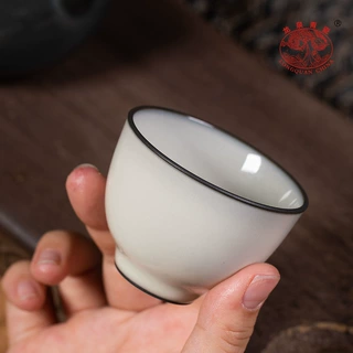 龙泉青瓷功夫茶杯手工主人单杯陶瓷品茗杯盏高档礼盒装家用泡茶碗