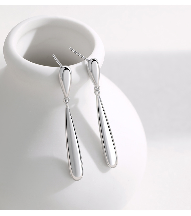 Nouvelles Boucles D&#39;oreilles À Texture En Forme De Goutte En Argent Sterling S925 display picture 1