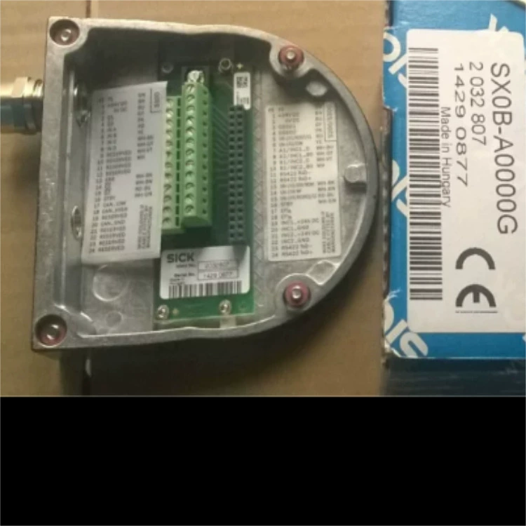 Сканер штрихкодов SICK модель C2C-EA18030A10000 (арт. 1213221)