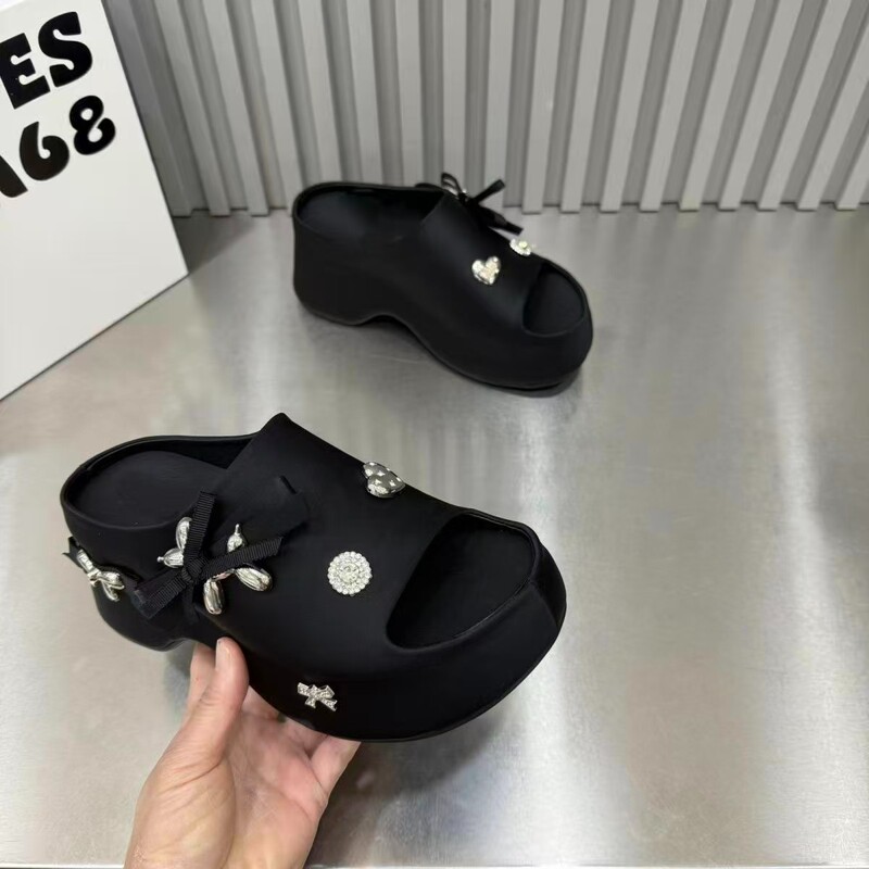 European-Style Thick-Soled Platform Height-Increasing Sandals for Women, 2026 Summer New Fashion Open-Toe Outdoor Sandals with Rhinestones European-Style Thick-Soled Platform Height-Increasing Sandals for Women, 2026 Summer New Fashion Open-Toe Outdoor Sandals with Rhinestones