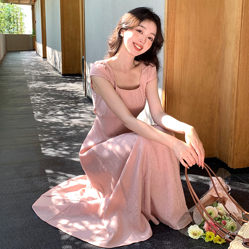 French Gentle Style Ruffled Floral Suspender Dress for Women Summer Waist-Cinching Seaside Vacation Fishtail Hip-Hugging Long Skirt