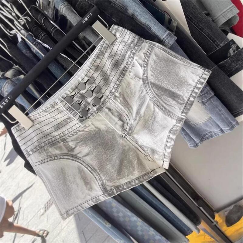 American Retro Double-Breasted Tie-Dye Low-Waist Denim Shorts 2026 Spring/Summer New Style Hot Pants for Women That Make Legs Look Longer