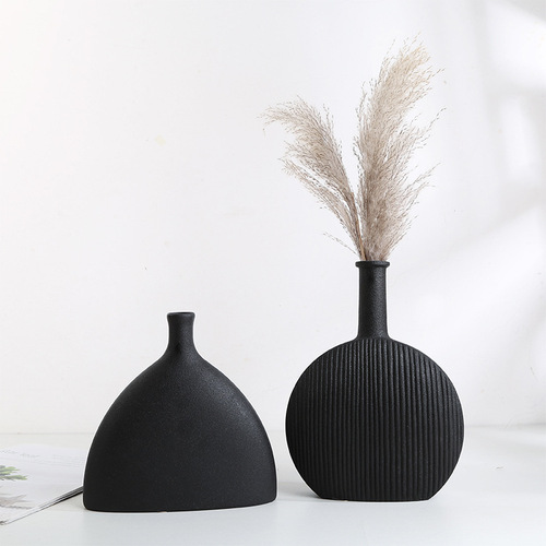 New Chinese style black and white glazed modern simple striped ceramic vase dry flower pot creative B&B decoration