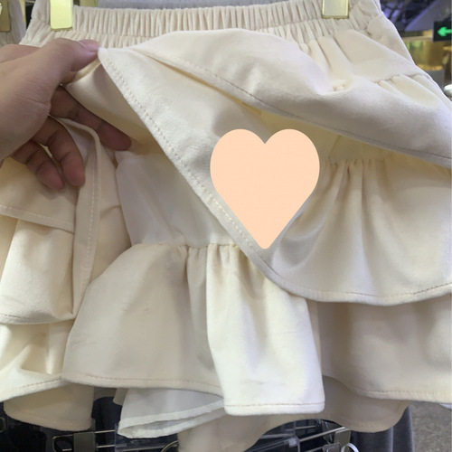 Korean-style solid-color elastic-waist tiered dress for women — spring/summer new collection, sweet, slimming, and flirty with ruffled hemlines and a voluminous silhouette.