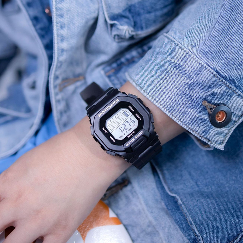Nuevo estudiante reloj electrónico pequeño cuadrado macaron moda hombres y mujeres al aire libre LED multifunción deportes reloj electrónico