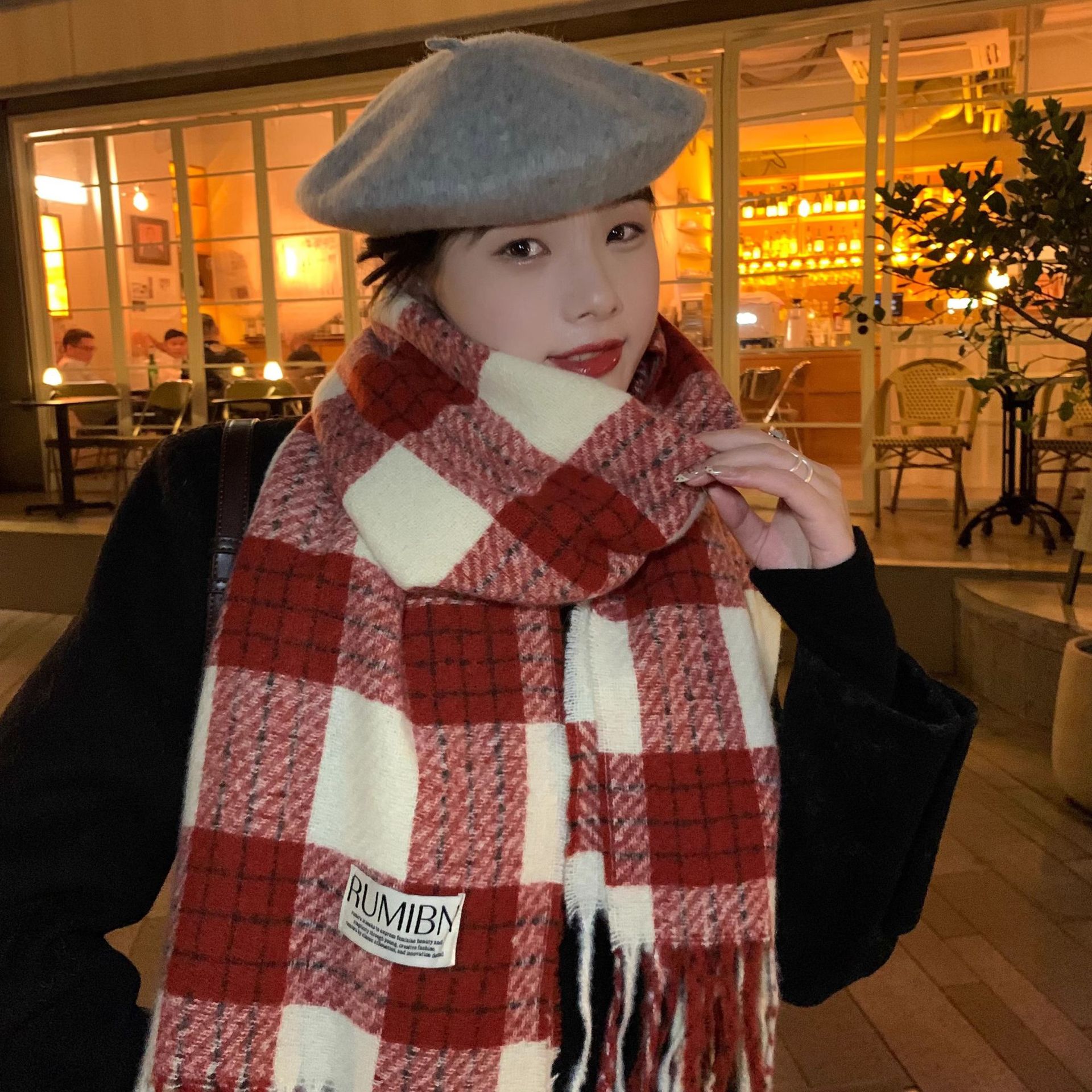 Rot karierter Schal im koreanischen College-Stil für Frauen, vielseitiger High-End-Schal im Herbst und Winter, warmer Schal, Neujahr_voghion.com