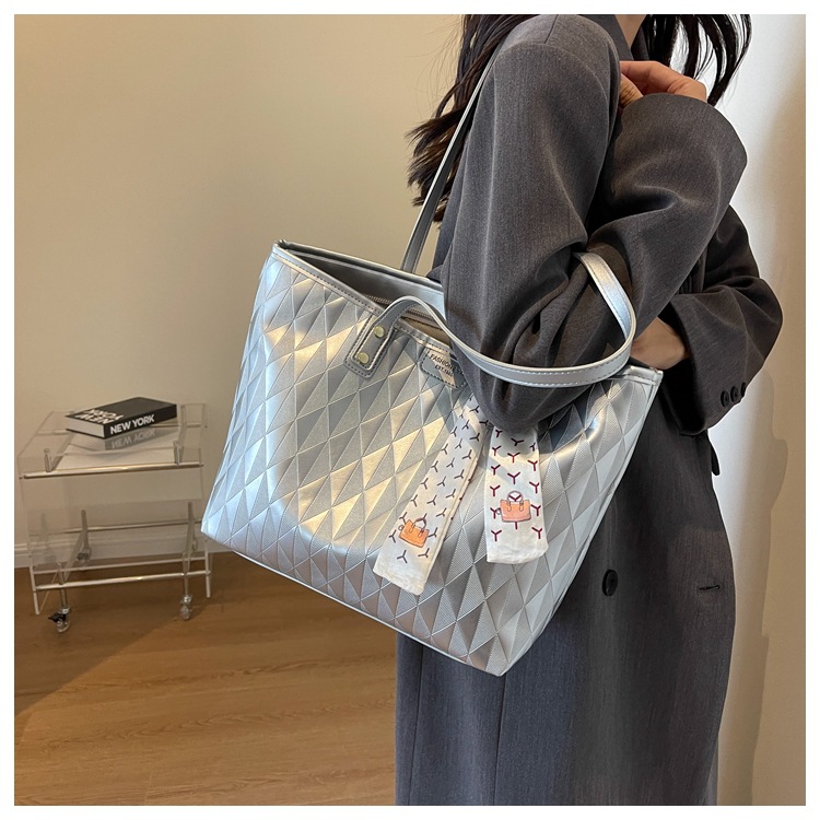 Women's Tote Bag Large Capacity Pu Leather Versatile Handbag_voghion.com