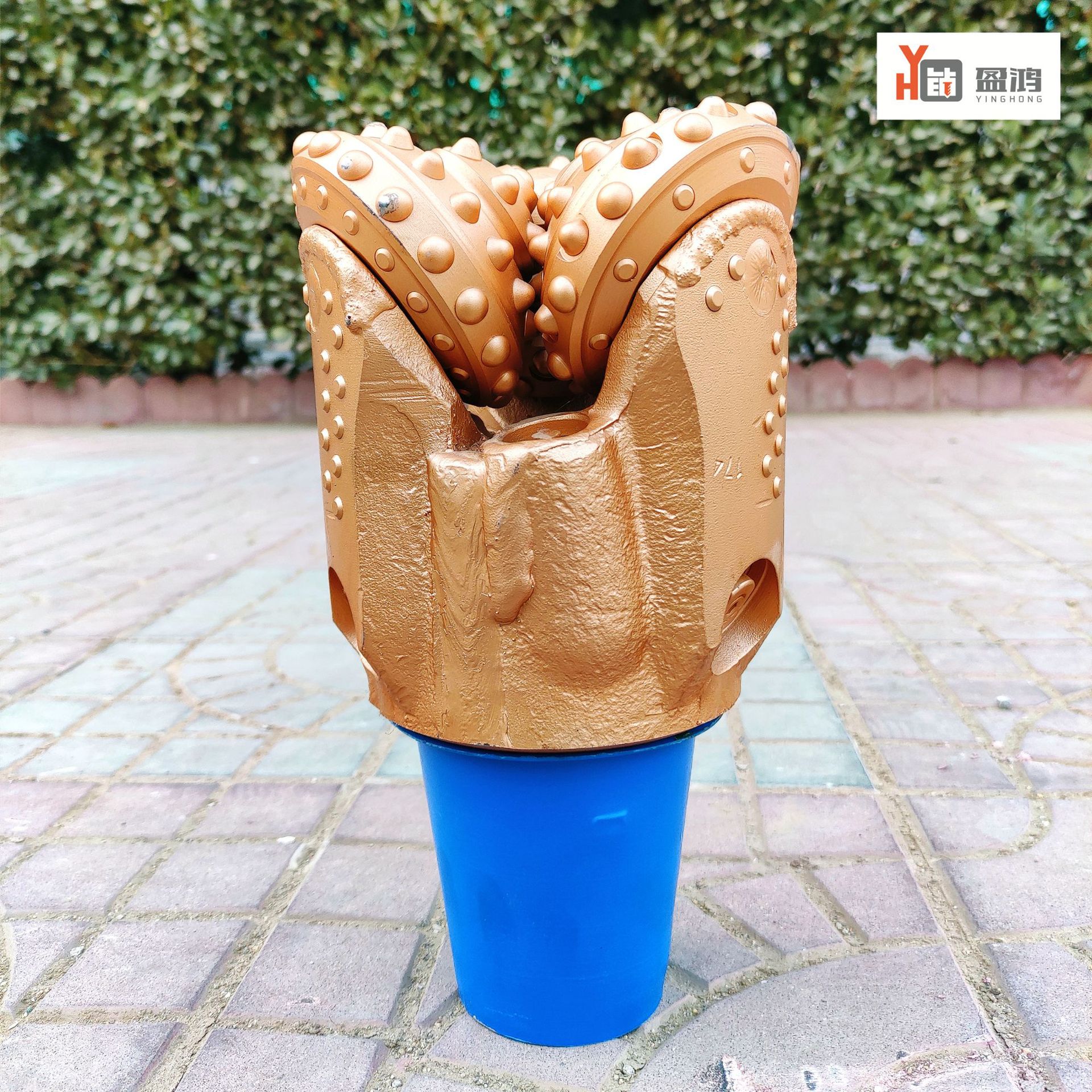 盈鸿152mm镶齿637岩石导向扩孔水井石油煤田勘探多用途三牙轮钻头