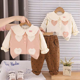 女童春秋季套装洋气2小童婴儿衣服1-3岁女宝宝春装爱心毛衣三件套
